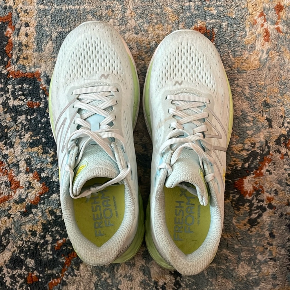 New Balance Fresh Foam 880 size women’s 8